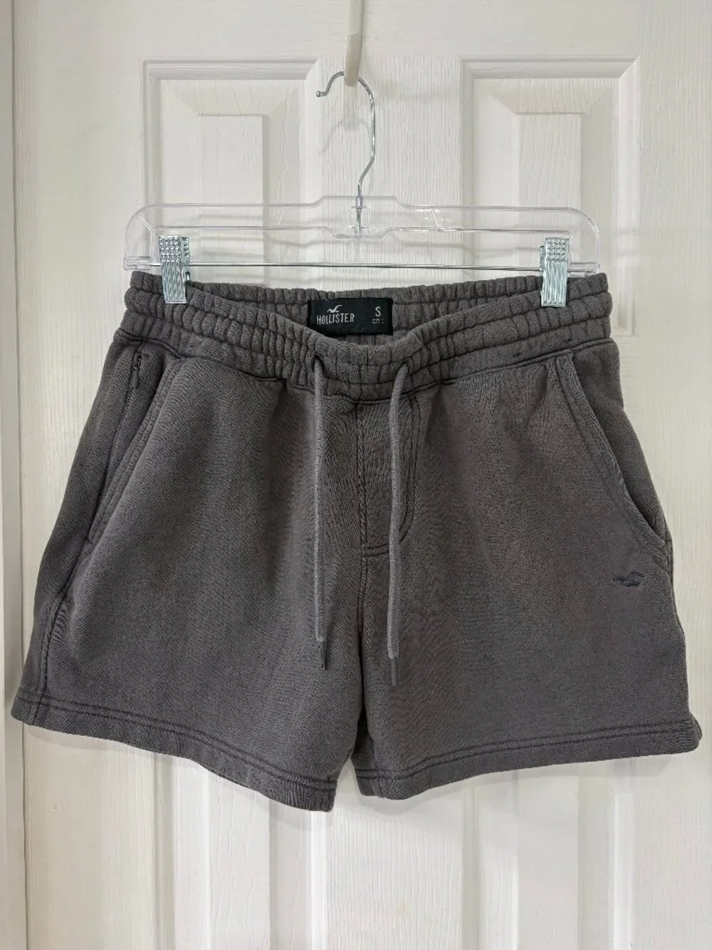 Hollister Men's  Grey Athletic Sweat  Shorts Small